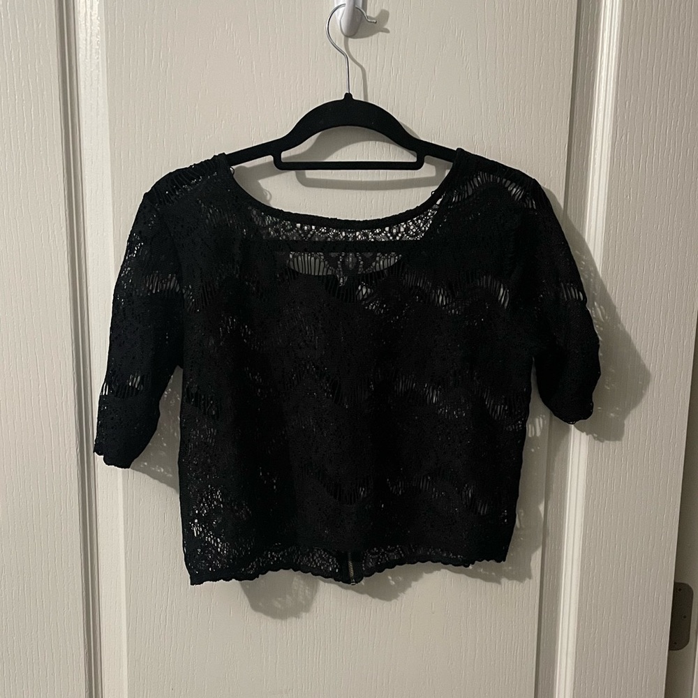 Mesh black top